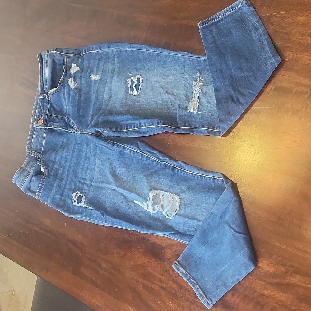 Maurices distressed, mid-rise, jeans, medium wash, skinny, short, 26inseam, M